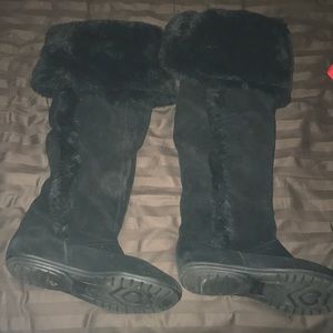 Faux Fur knee high boot!